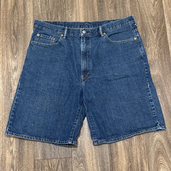 Levi's 550 Jean Shorts Men's 42 Medium Wash Relaxed Fit Denim Jorts - Picture 1 of 10